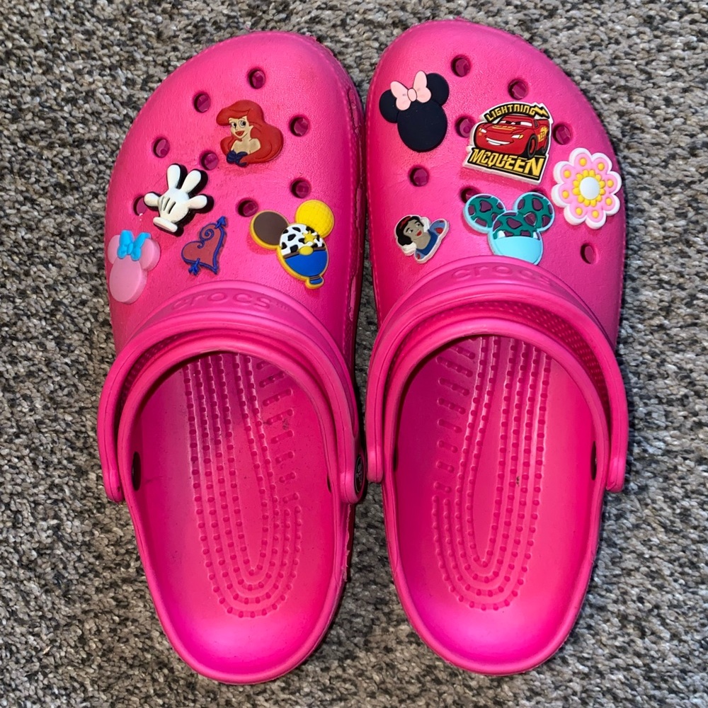 Hot pink crocs & Disney jibbets